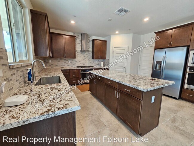 Building Photo - 5 br, 3 bath House - 12767 Herringbone Way