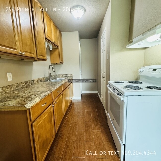 Foto del edificio - 294 Prince Hall Ln