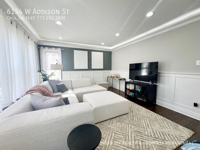 Foto del edificio - 6134 W Addison St