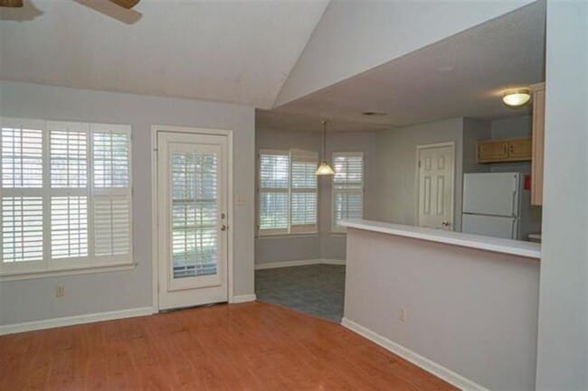 Building Photo - 7938 Anne's Cir