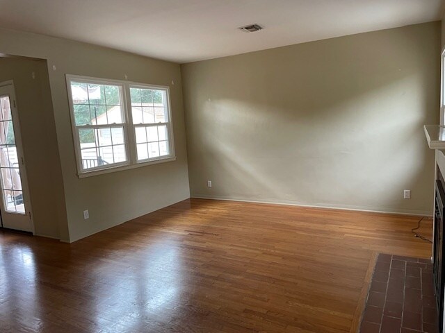 Building Photo - 1827 N Verdugo Rd