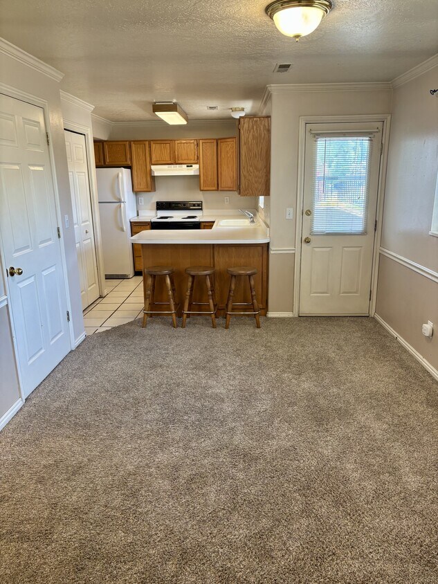 Foto principal - 1655 N Grandview Ln