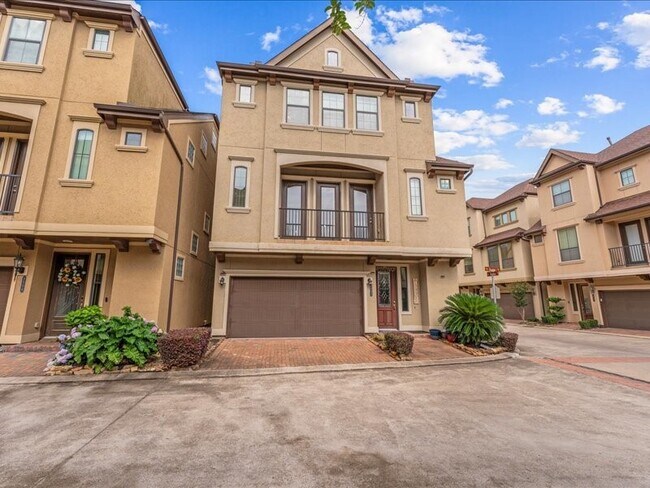 Foto del edificio - 5502 Lunia Ln