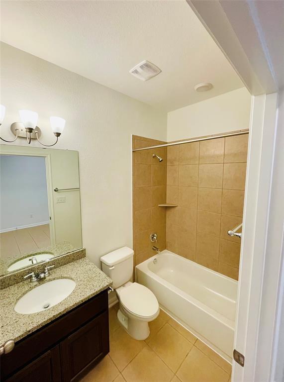 Building Photo - 1401 Brescia Walk
