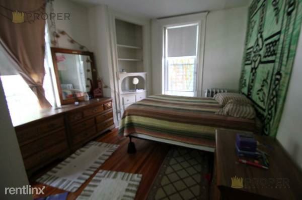 Building Photo - 19 Mount Hood Rd