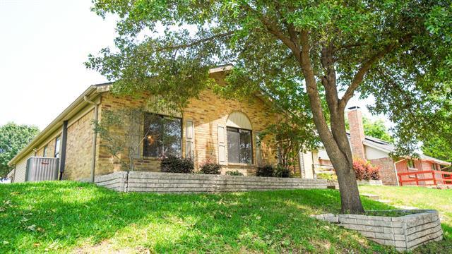 Foto del edificio - 4734 Cliffwood Dr
