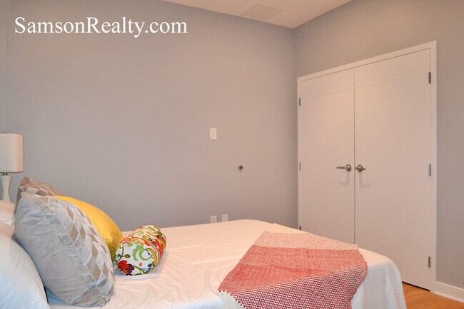 Building Photo - 44 Hospital St