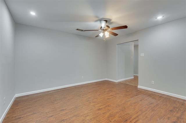Building Photo - 411 E Alexander Ln