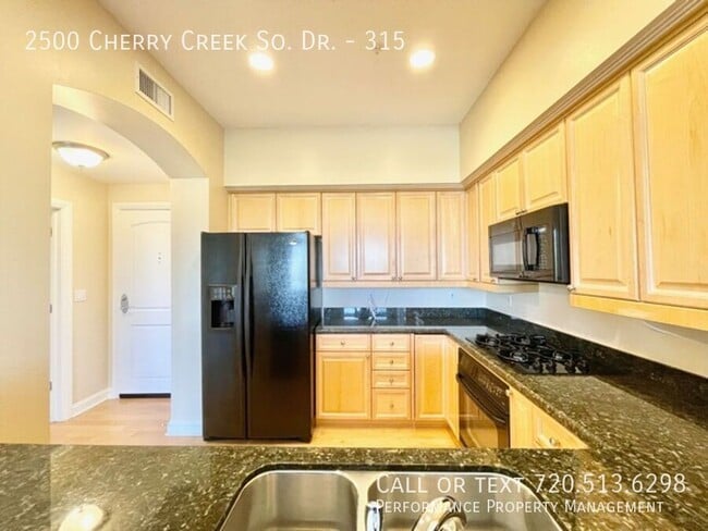 Foto del edificio - 2500 E Cherry Creek S Dr