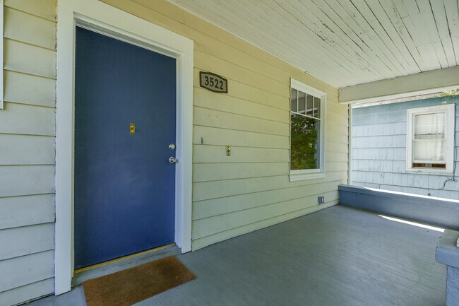 Building Photo - 3522 N Borthwick Ave