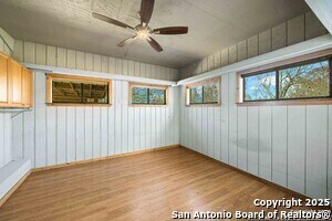 Building Photo - 1421 Stoneleigh Rd