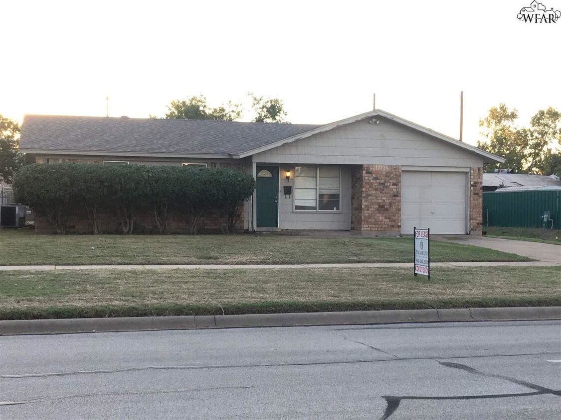 5106 Fairway Blvd, Wichita Falls, TX 76310 House Rental in Wichita