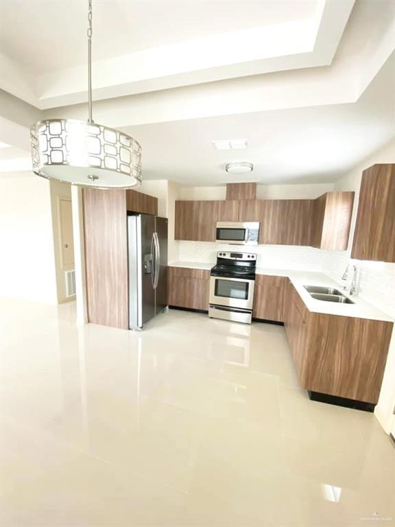 Foto del edificio - 1408 Deer Hills