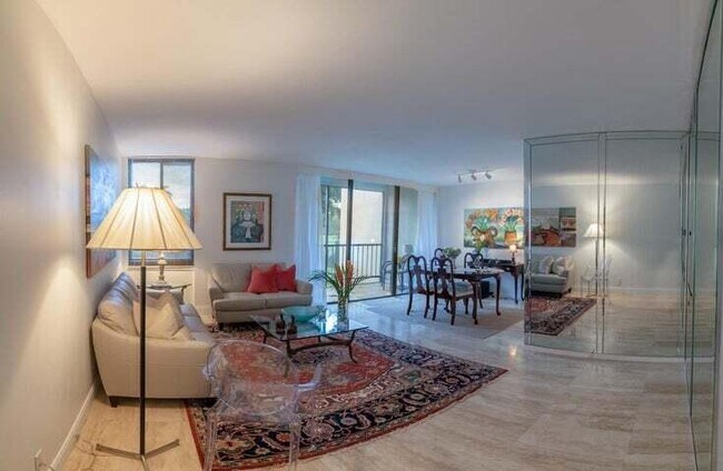 Foto del edificio - 3205 Bridgewood Dr