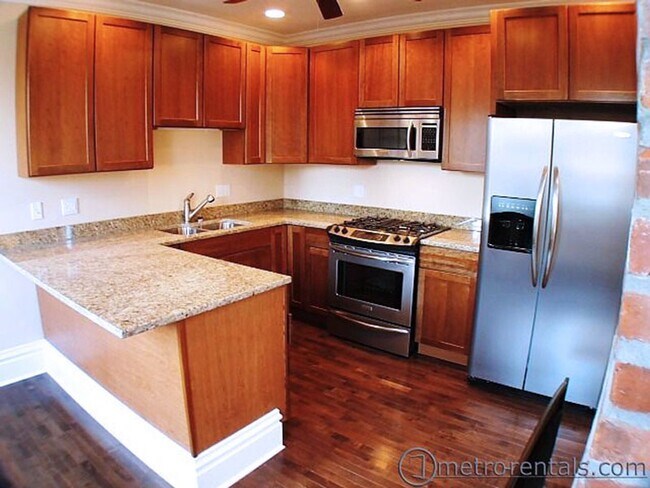 Foto del edificio - 264 E Kossuth St