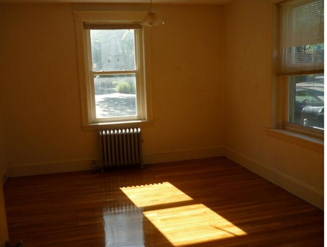 Foto del edificio - 235 Freeman St