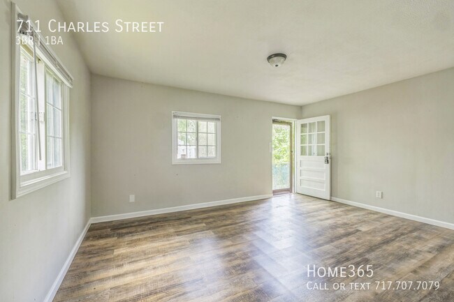 Foto del edificio - 711 Charles St