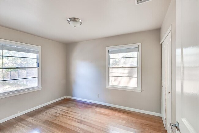 Building Photo - 501 Krebs Ln