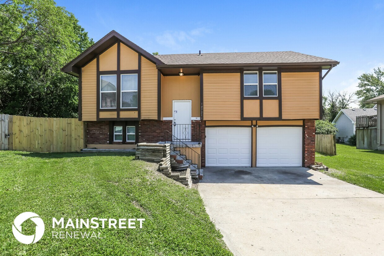 Primary Photo - 10721 Mckinley Ct