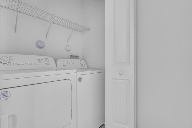 Foto del edificio - 209 SW 159th Way