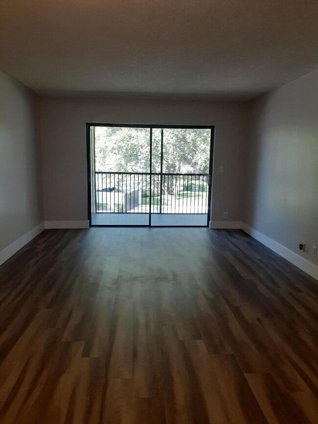 Building Photo - 1248 S Military Trail