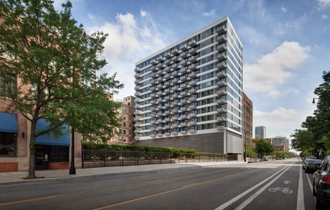 Foto del edificio - 1345 S Wabash Ave