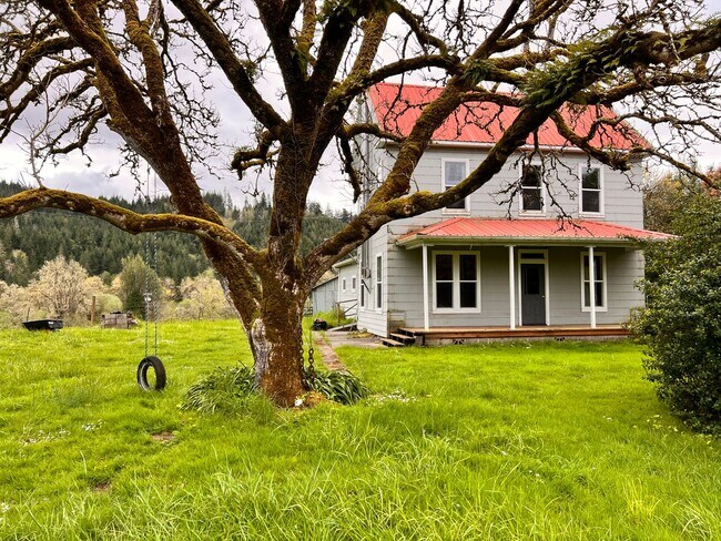 Foto del edificio - 98382 Sitkum Ln