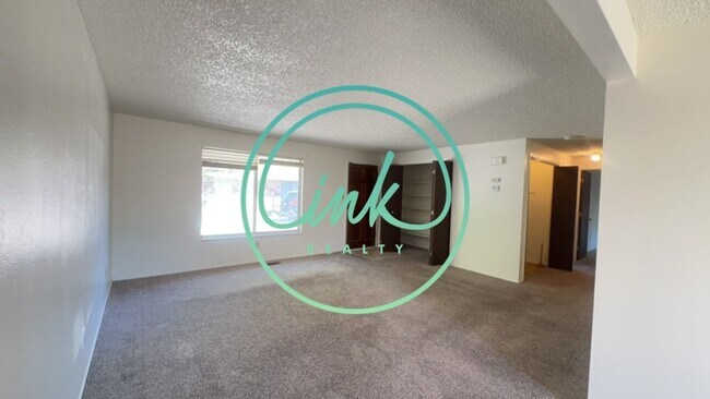 Foto del edificio - Duplex Unit for Rent in Carson City