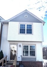 Building Photo - 19 Heron Ct