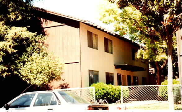 Building Photo - 1179 Mesa Dr