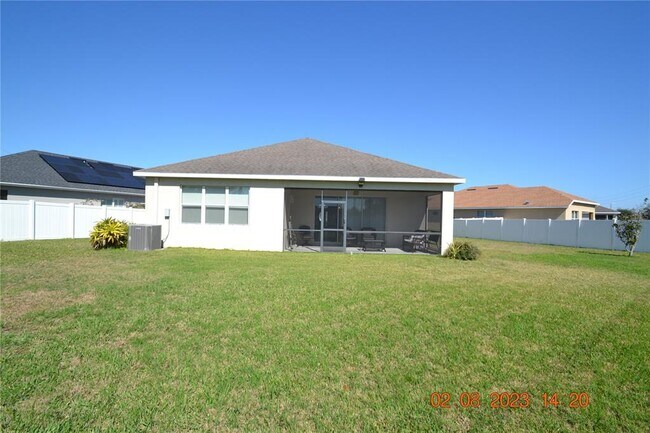 Building Photo - 8238 Willow Beach Dr