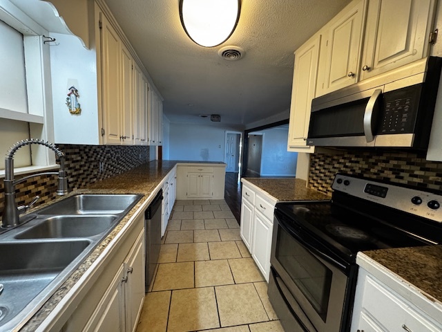 Kitchen - 6540 US-61