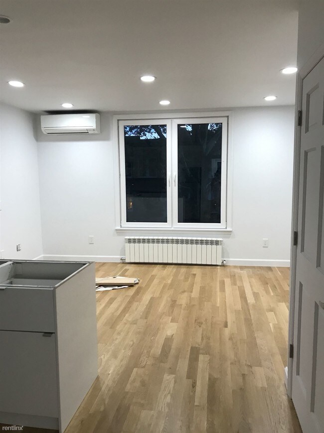 Foto del edificio - 7027 65th St