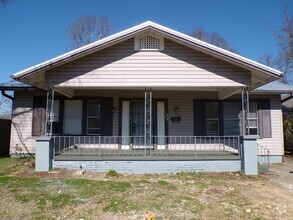 Building Photo - 1616 Fulton Ave SW