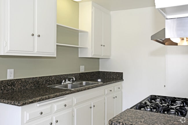 1HAB, 1BA - 725 ft² - Las Casas Apartments