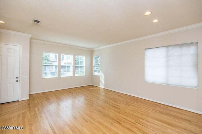 Building Photo - 1546 Windmill Way