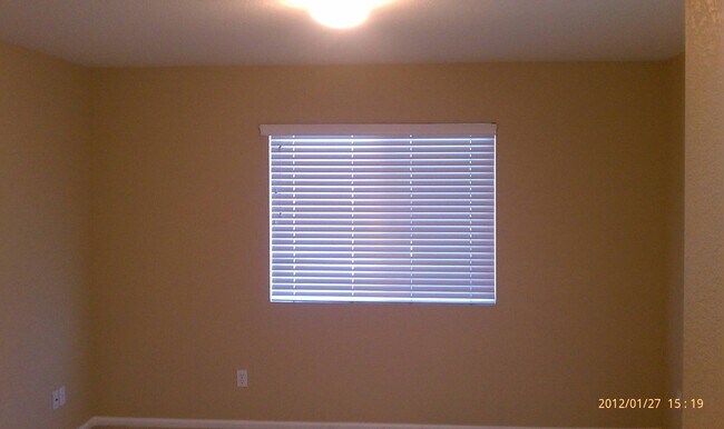 Building Photo - Lovely LOW MAINTENANCE HOME!