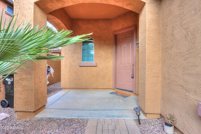 Building Photo - 3840 E Kesler Ln