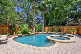 Building Photo - 19 S Linton Ridge Cir