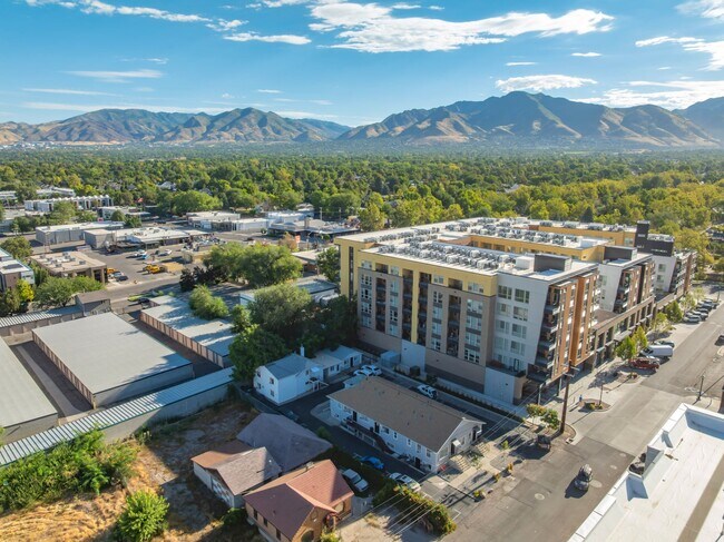 Foto del edificio - 1291 E Villa Vis Ave