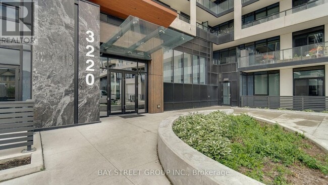 Building Photo - 3220-3220 William Coltson Ave