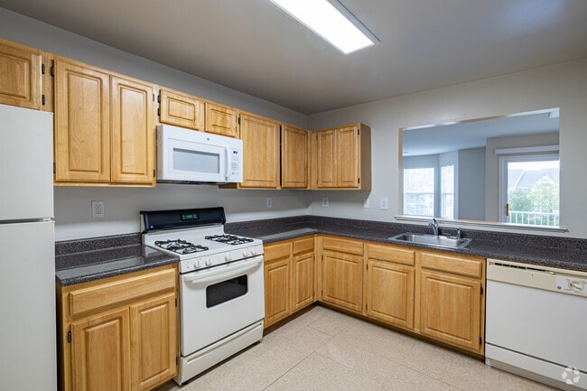 2BR, 2BA - 1,055SF - Kitchen - C - Fox Hill Run