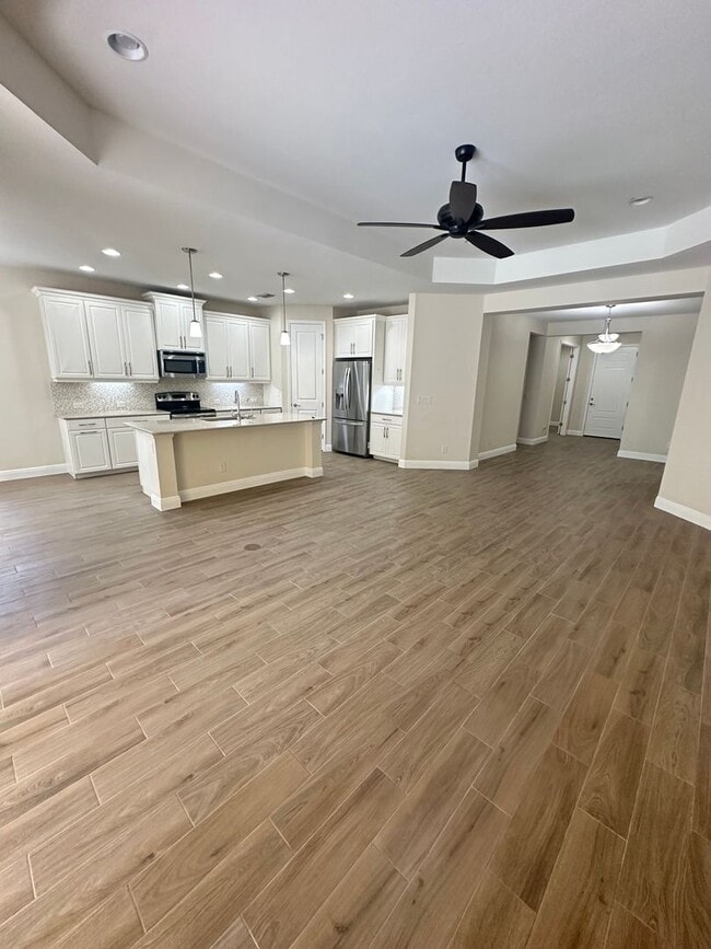 Building Photo - 3625 Canopy Cir