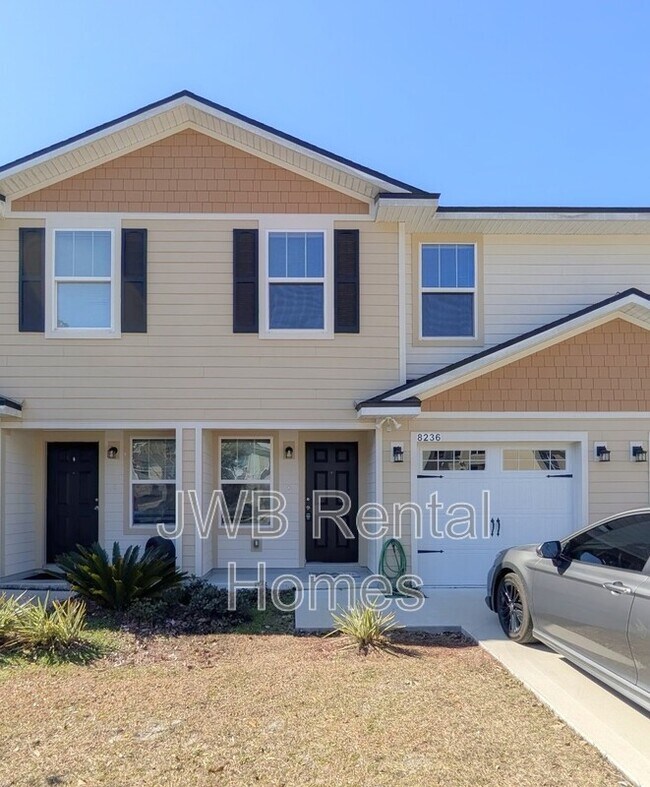 Building Photo - 8236 Halls Hammock Ct