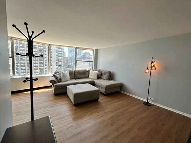 Foto del edificio - 5757 N Sheridan Rd