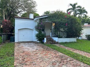 Building Photo - 641 Zamora Ave