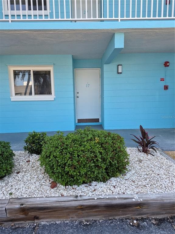 Building Photo - 1505 Pass a Grille Way
