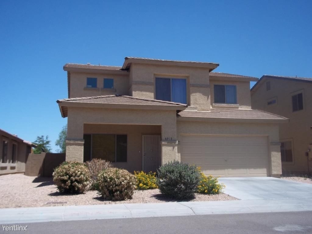 Primary Photo - 5 br, 2.5 bath House - 6919 S 50th Dr