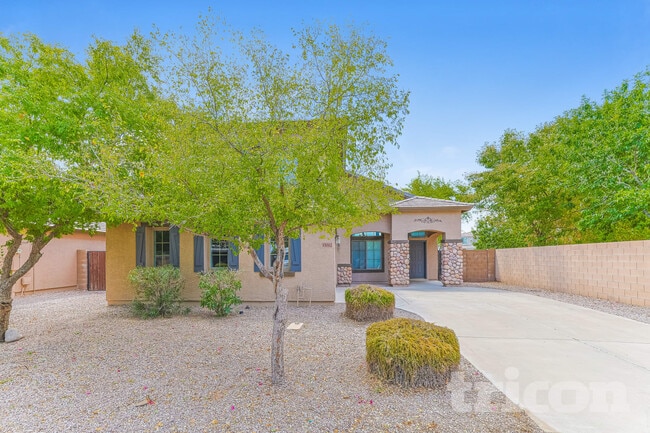 Building Photo - 35002 N Bandolier Dr