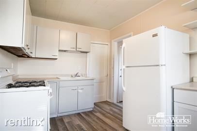 Building Photo - 2 br, 1 bath House - 915 S Logan St